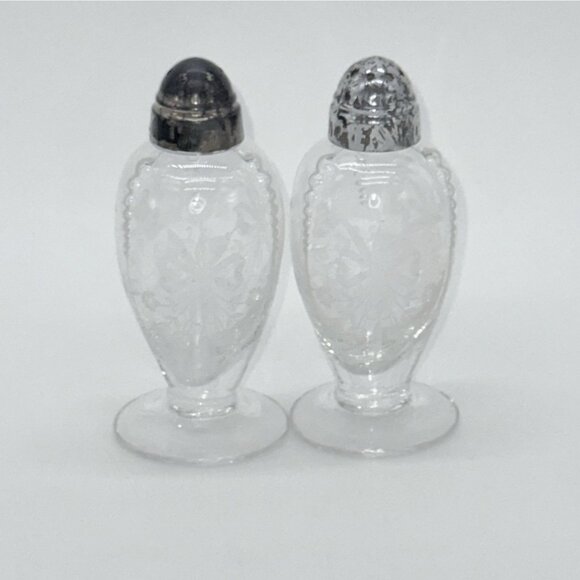 Vintage Heisey Orchid Salt and Pepper Shaker set in excellent condition - Picture 5 of 8